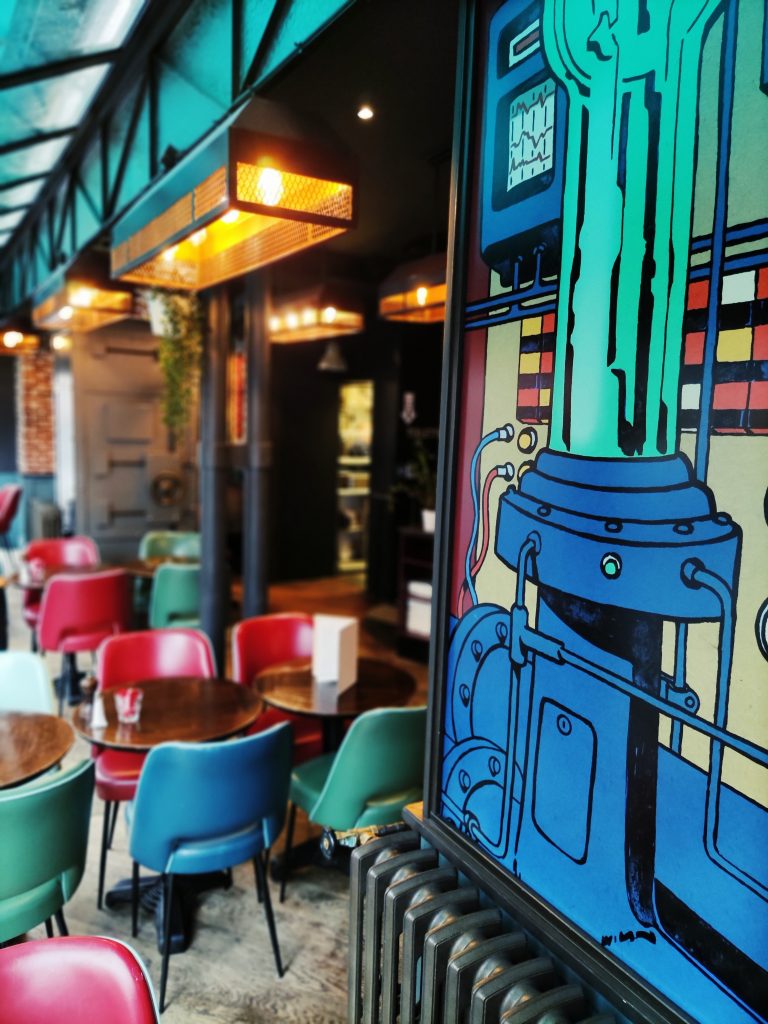 salle à manger le quartier général